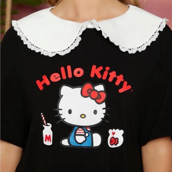 Hello Kitty Black Oversized Tee Shirt Dress with White Collar. - Picture 4 of 9